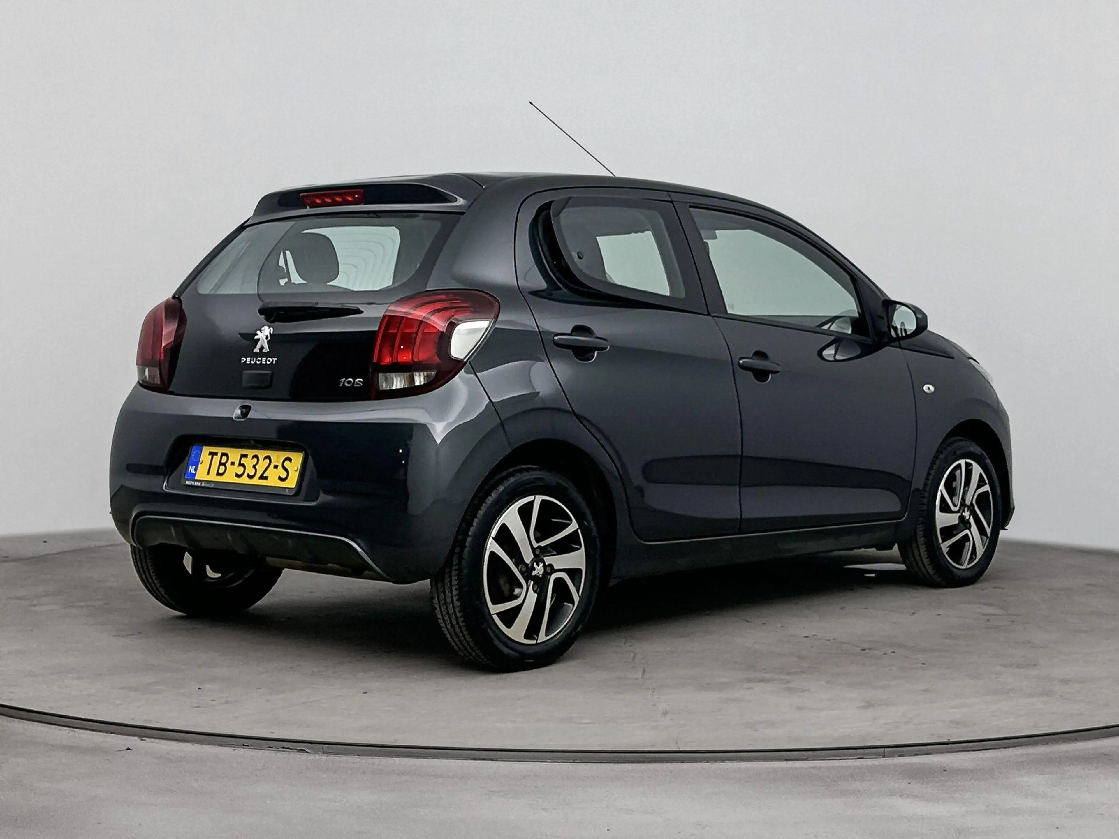 Peugeot 108 68pk Automaat Allure | Camera | CarPlay | Cruise C — photo 11