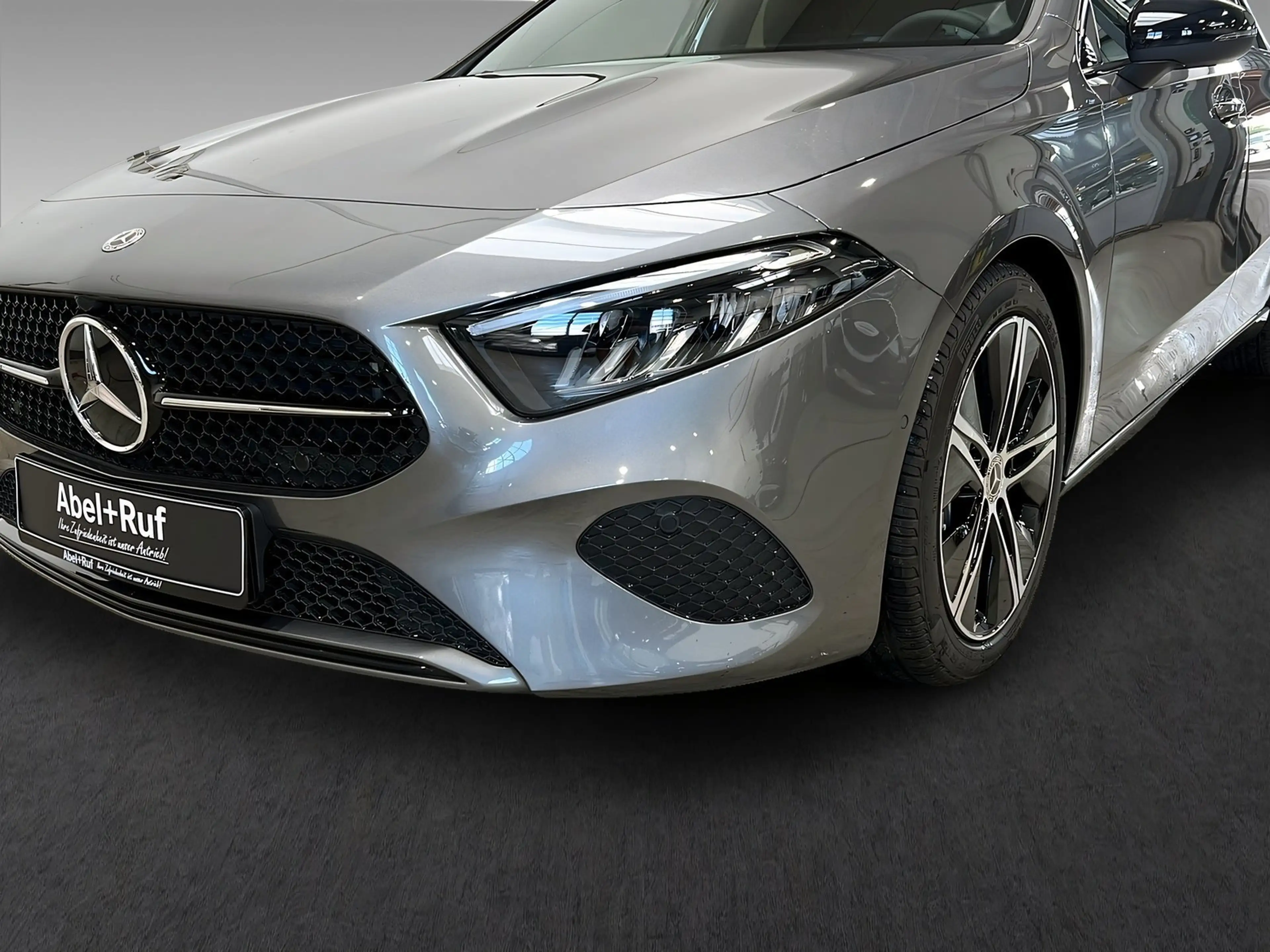 Mercedes-Benz A 200 PROGRESSIV+LED+NIGHT+Kamera+Totw+SHz+AHK — photo 3