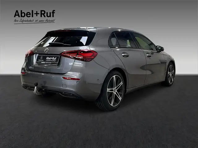 Mercedes-Benz A view 7
