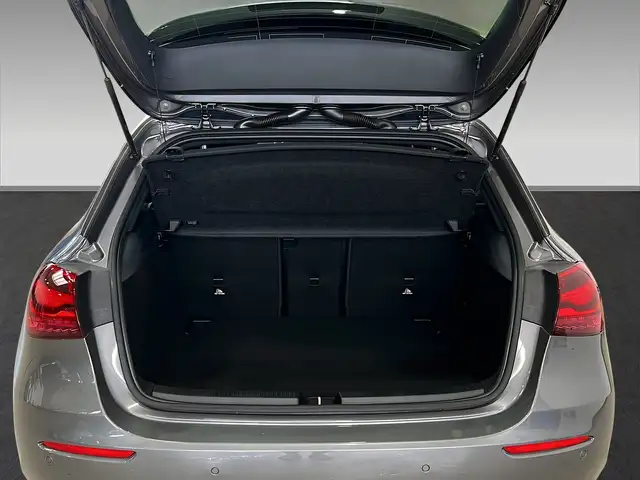 Mercedes-Benz A view 8