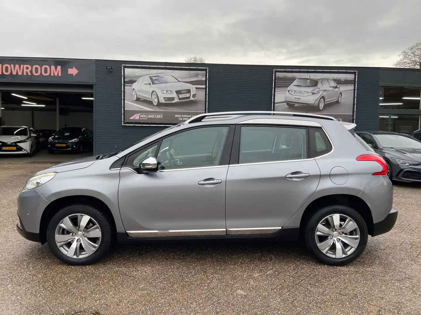 Peugeot 2008 1.6 VTi Allure vol-Automaat - 65.331 Kilometer n.a Grau - 1