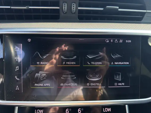 Audi A6 view 15