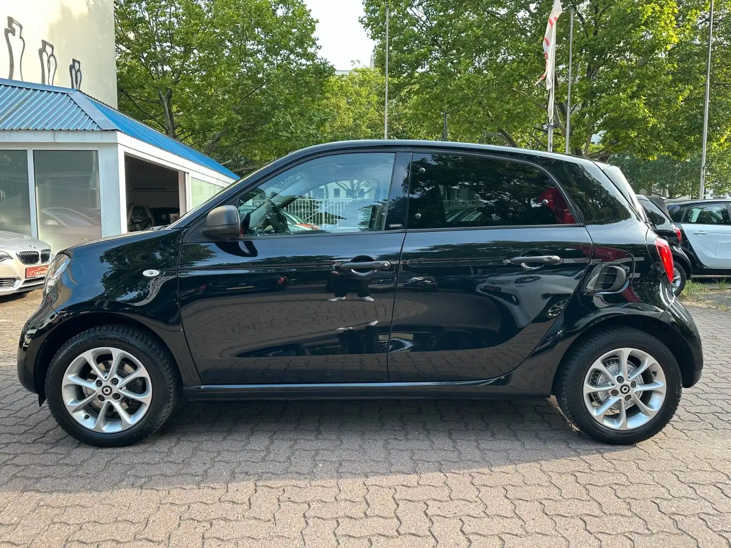 smart forFour forfour 66kW DCT passion*PANORAMA*SHZ*AUDIO*PTS Schwarz - 2