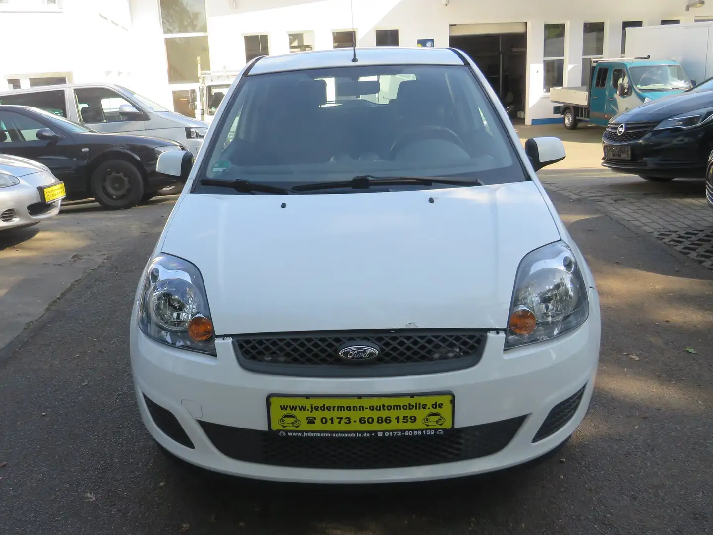 Ford Fiesta Style Weiß - 2