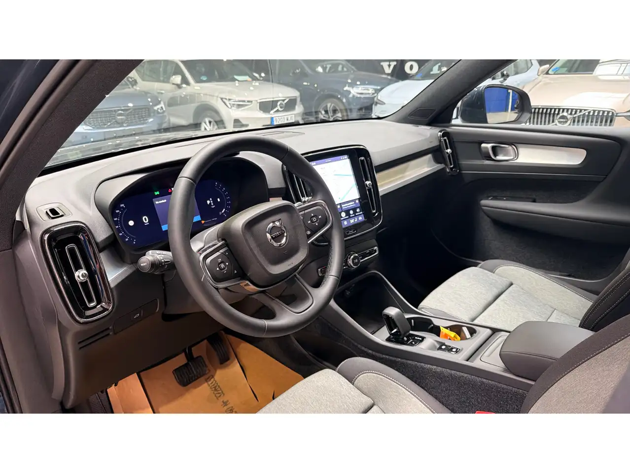 Volvo XC40 2026
