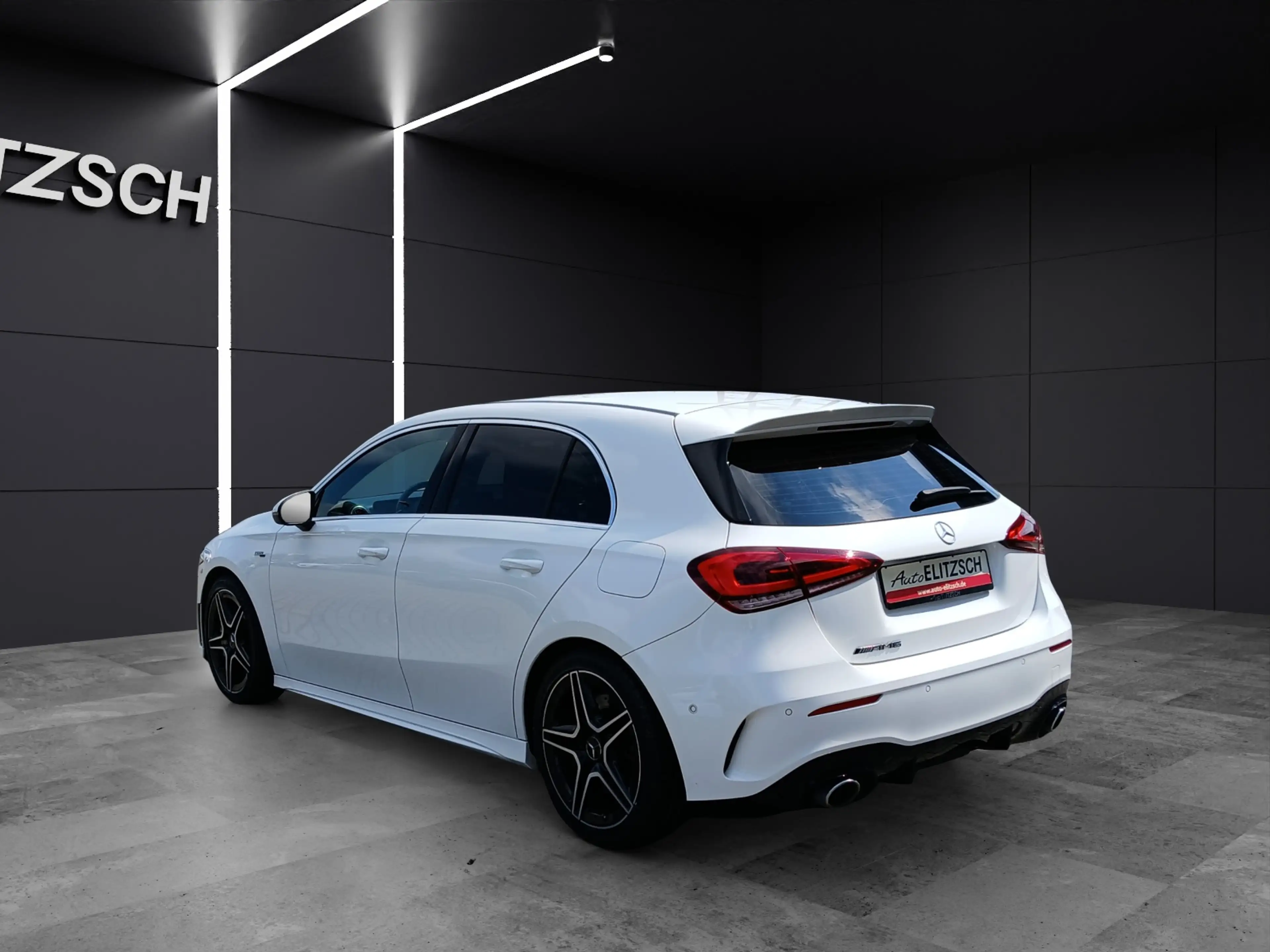 Mercedes-Benz A 35 AMG 4Matic LED AHK Navi MBUX SHZ — photo 3