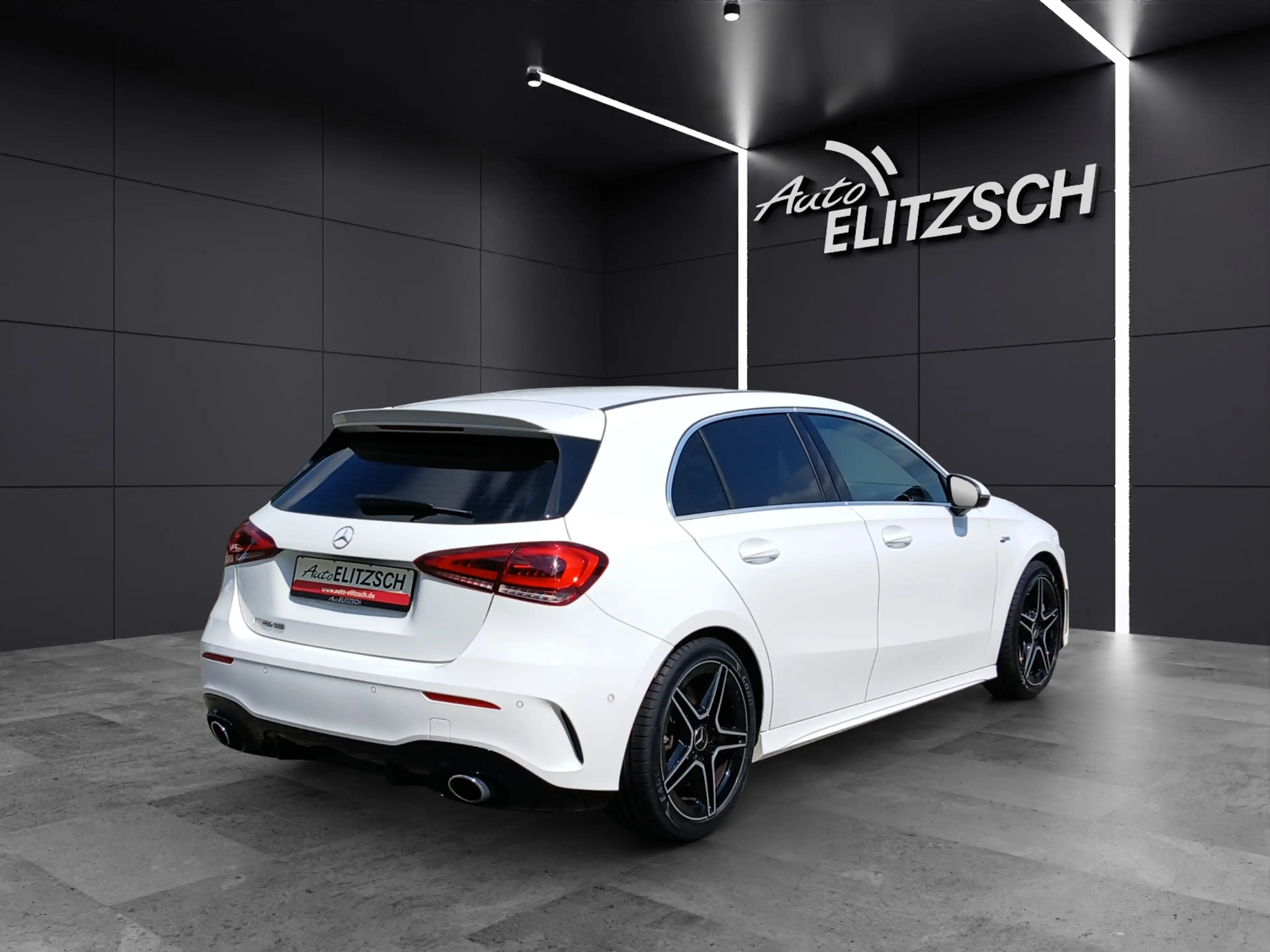 Mercedes-Benz A 35 AMG 4Matic LED AHK Navi MBUX SHZ — photo 5