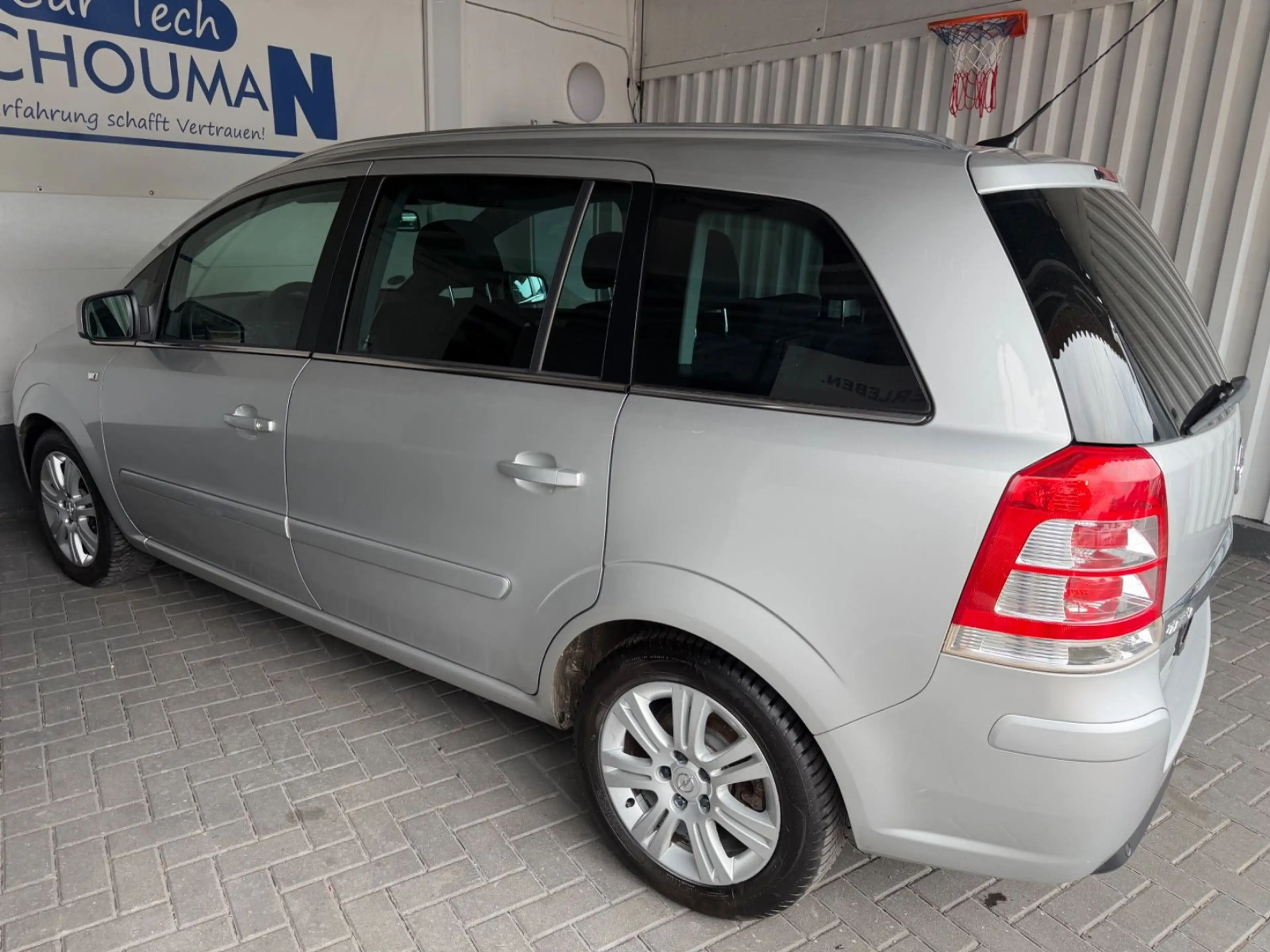 Opel Zafira B Family Plus*XENON*7 SITZE*TOP ZUSTAND — photo 8