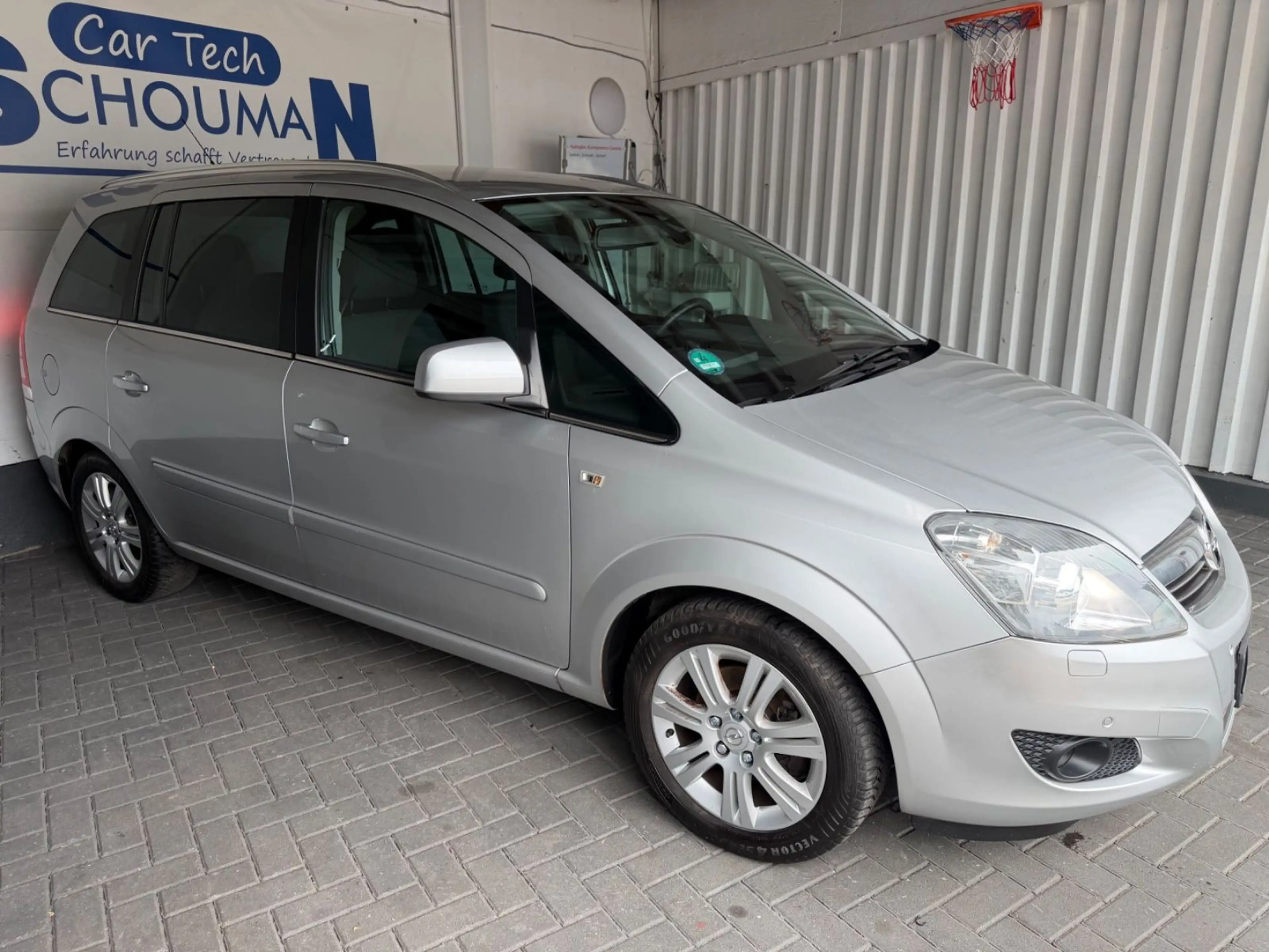 Opel Zafira B Family Plus*XENON*7 SITZE*TOP ZUSTAND — photo 3
