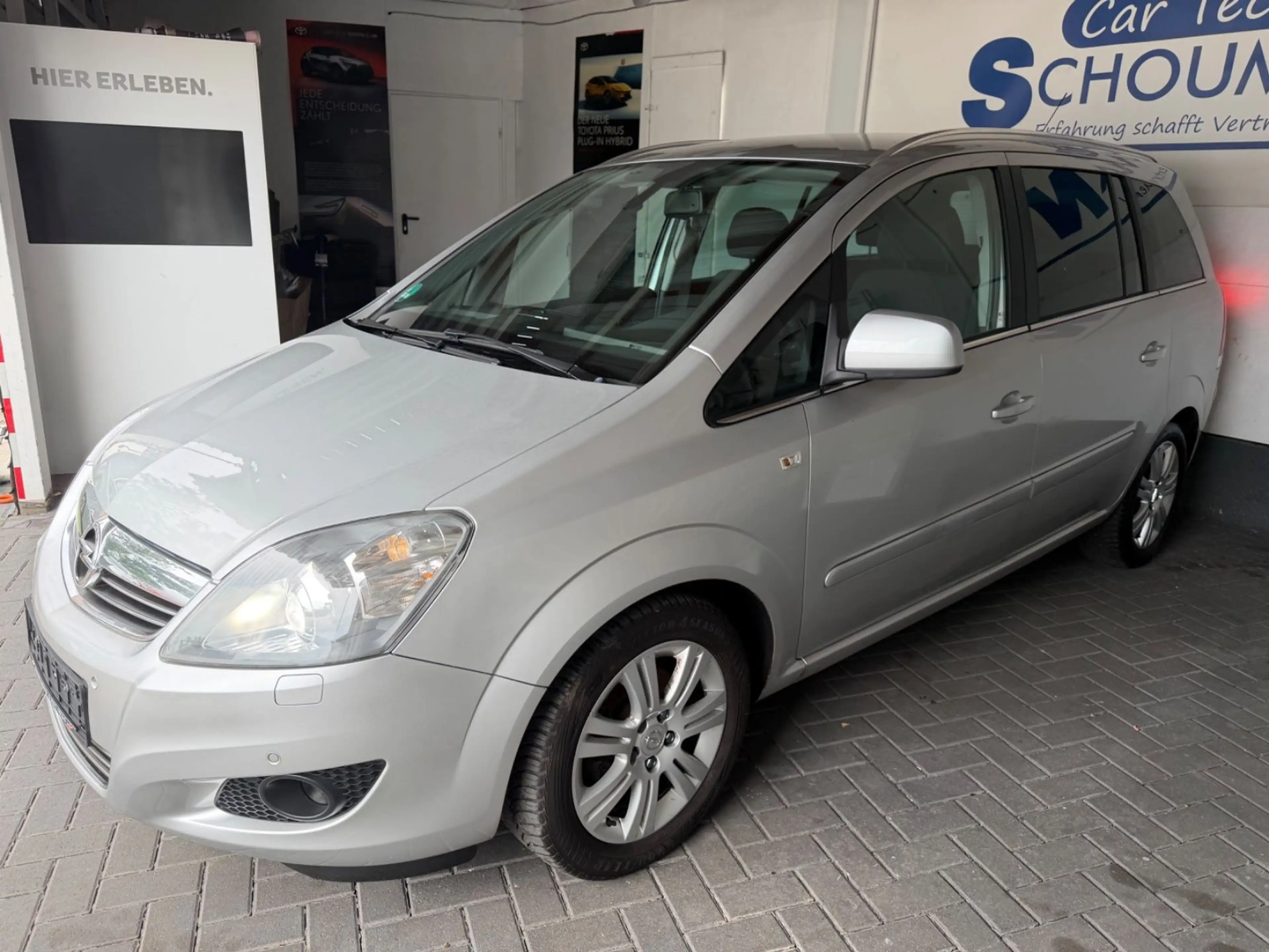 Opel Zafira B Family Plus*XENON*7 SITZE*TOP ZUSTAND — photo 4