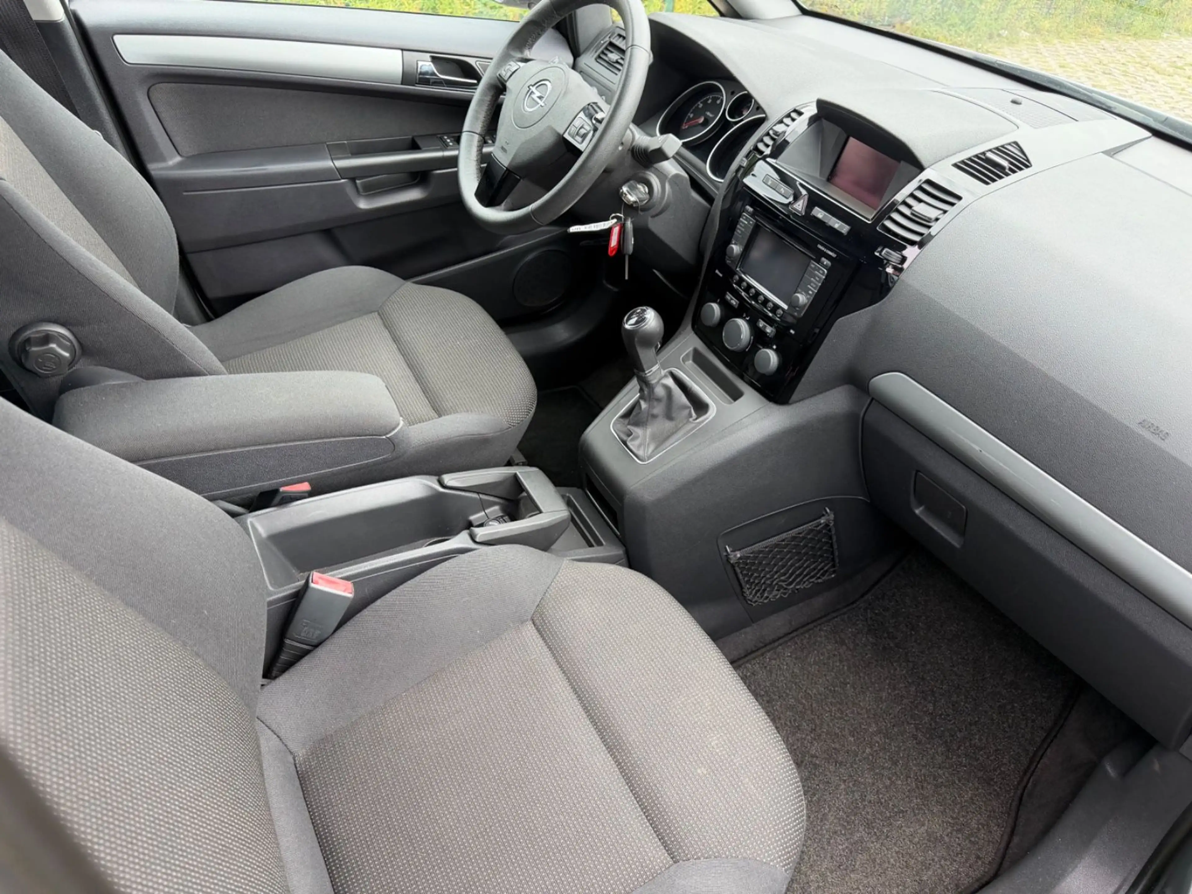 Opel Zafira B Family Plus*XENON*7 SITZE*TOP ZUSTAND — photo 13