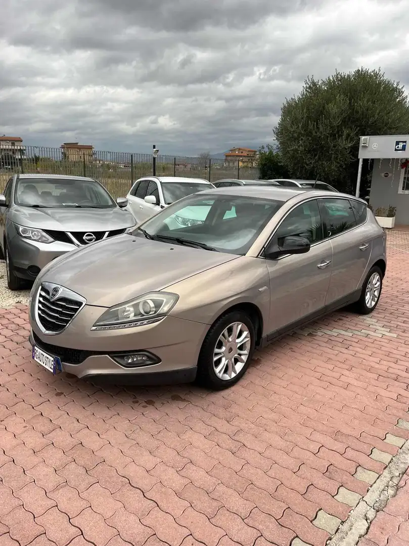 Lancia Delta 1.6 MJT Selectronic Bronze - 2