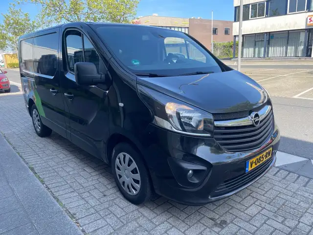 Opel Vivaro view 6