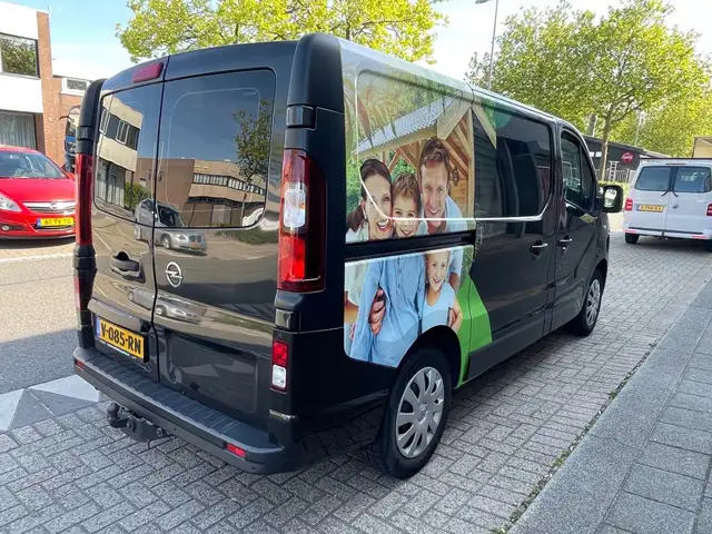 Opel Vivaro view 7