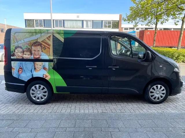 Opel Vivaro view 10