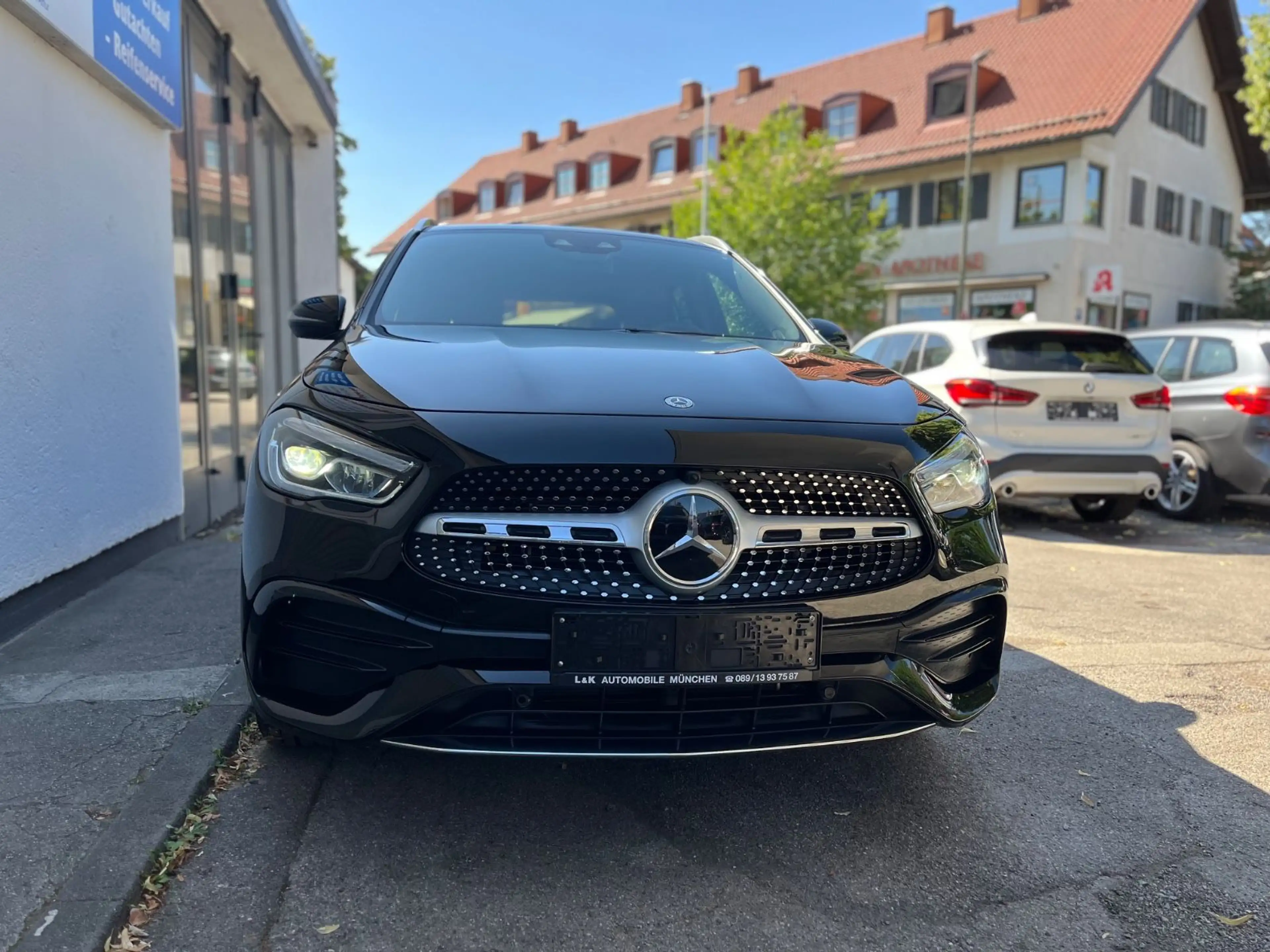 Mercedes-Benz GLA 250 e AMG+19"+LED+ACC+Driv-Ass+AHK — photo 2