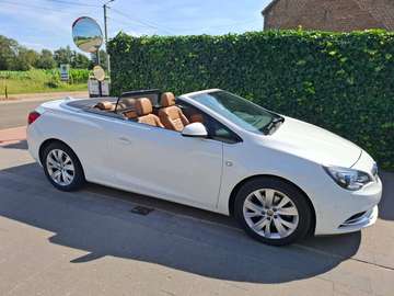 Cascada 1.6 Turbo Cosmo