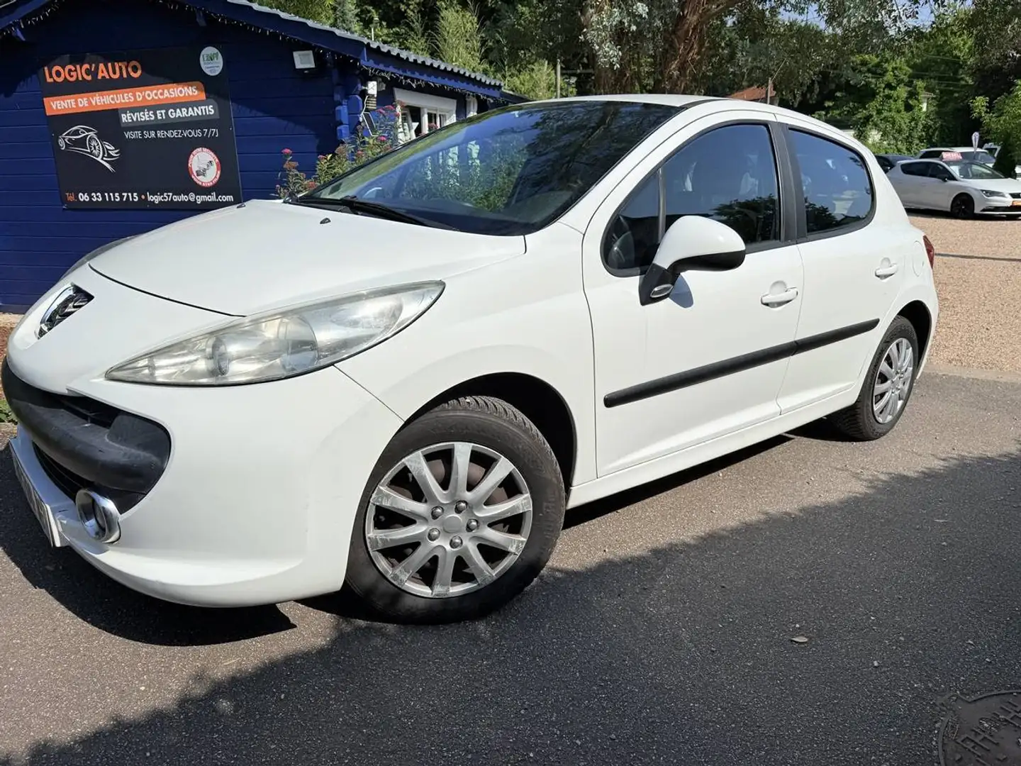 Peugeot 207 1.4 HDi70 Style 5p Blanc - 2