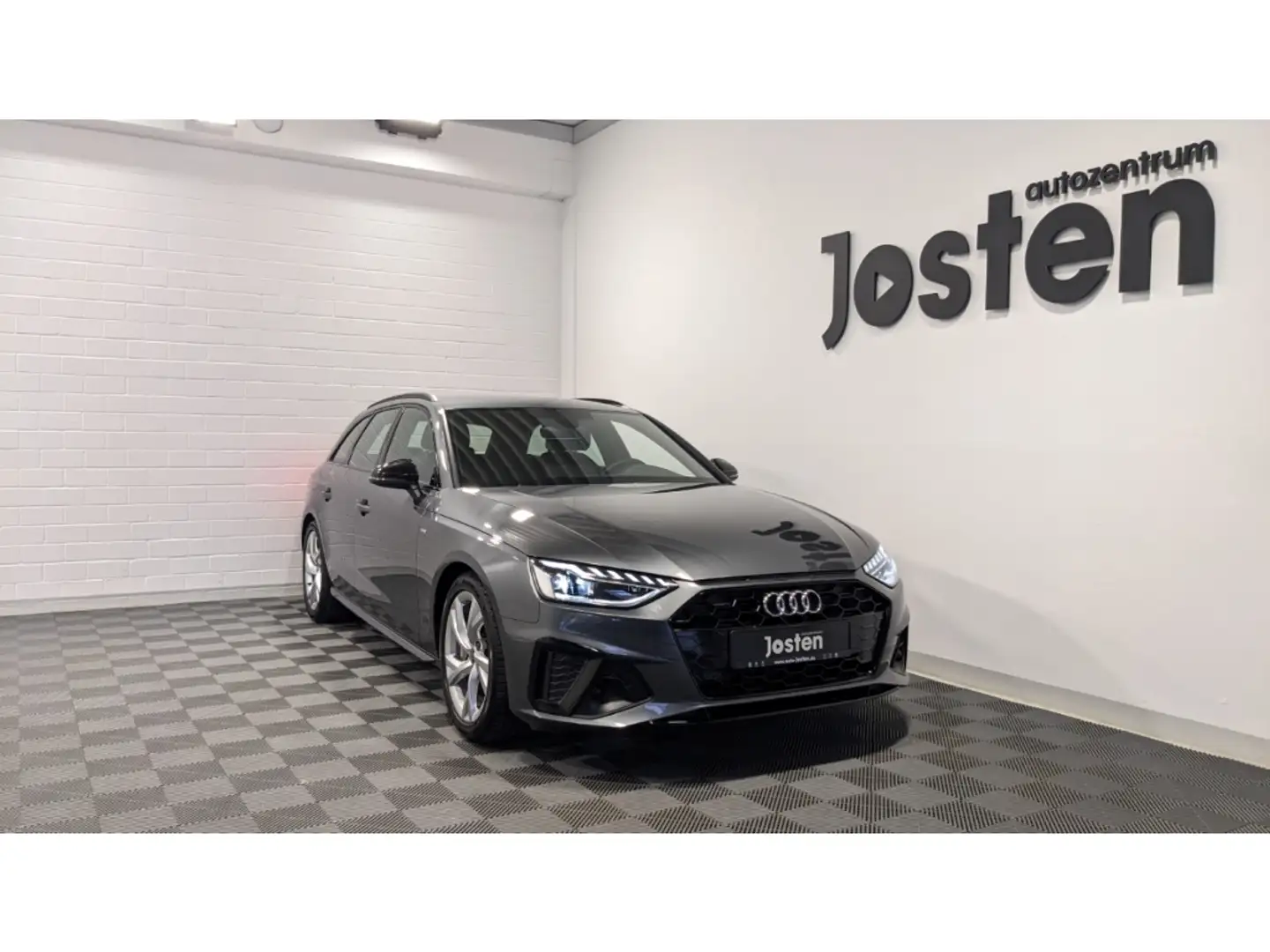 Audi A4 Avant S-Line Navi LED Virtual CarPlay RFK 18'' Grau - 1