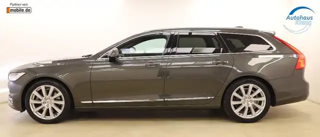 Volvo V90 view 4