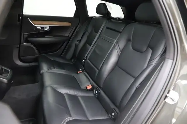 Volvo V90 view 13