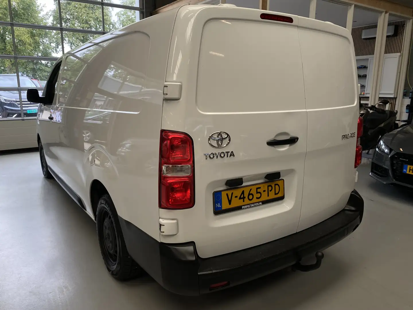 Toyota Proace Worker 2.0 D-4D Cool Comfort Long Blanc - 2