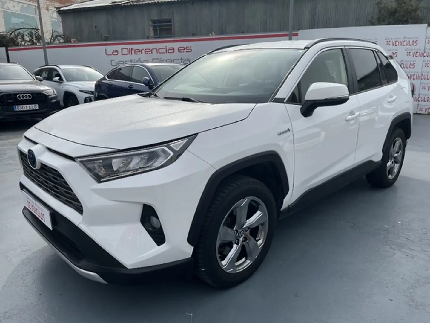 Toyota RAV 4 2.5 hybrid 2WD Advance Blanc - 1