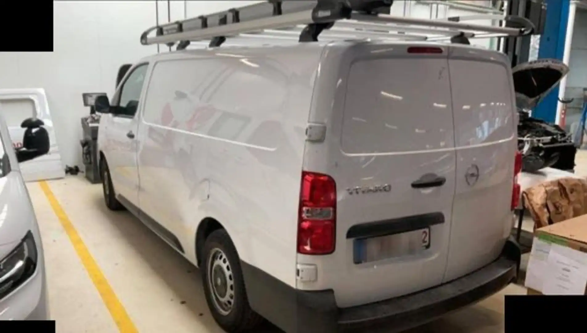 Opel Vivaro New Vivaro Van L3 2.0 Turbo D 145 MT6 - 2