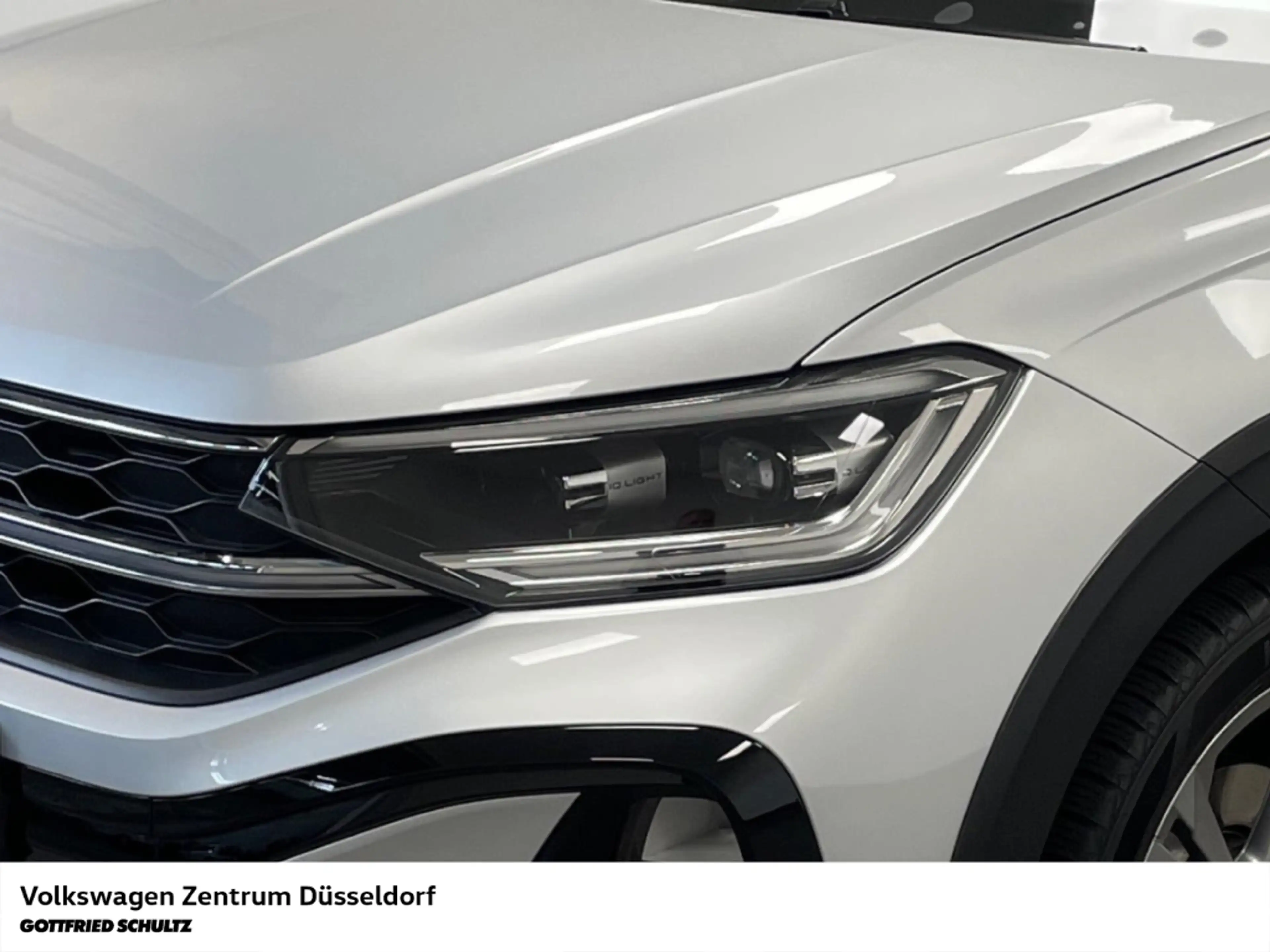 Volkswagen Taigo R-Line 1.5 TSI DSG Kamera Navi Sitzheiz LED — photo 4