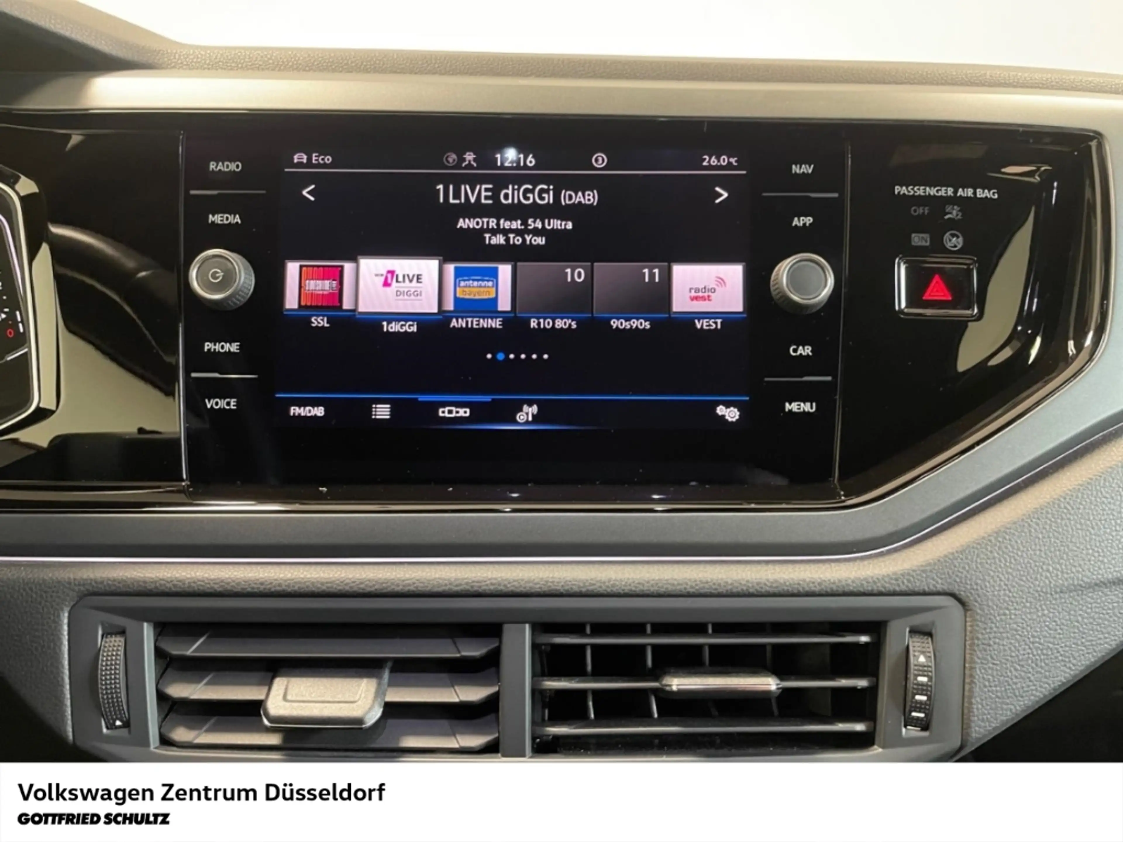 Volkswagen Taigo R-Line 1.5 TSI DSG Kamera Navi Sitzheiz LED — photo 15