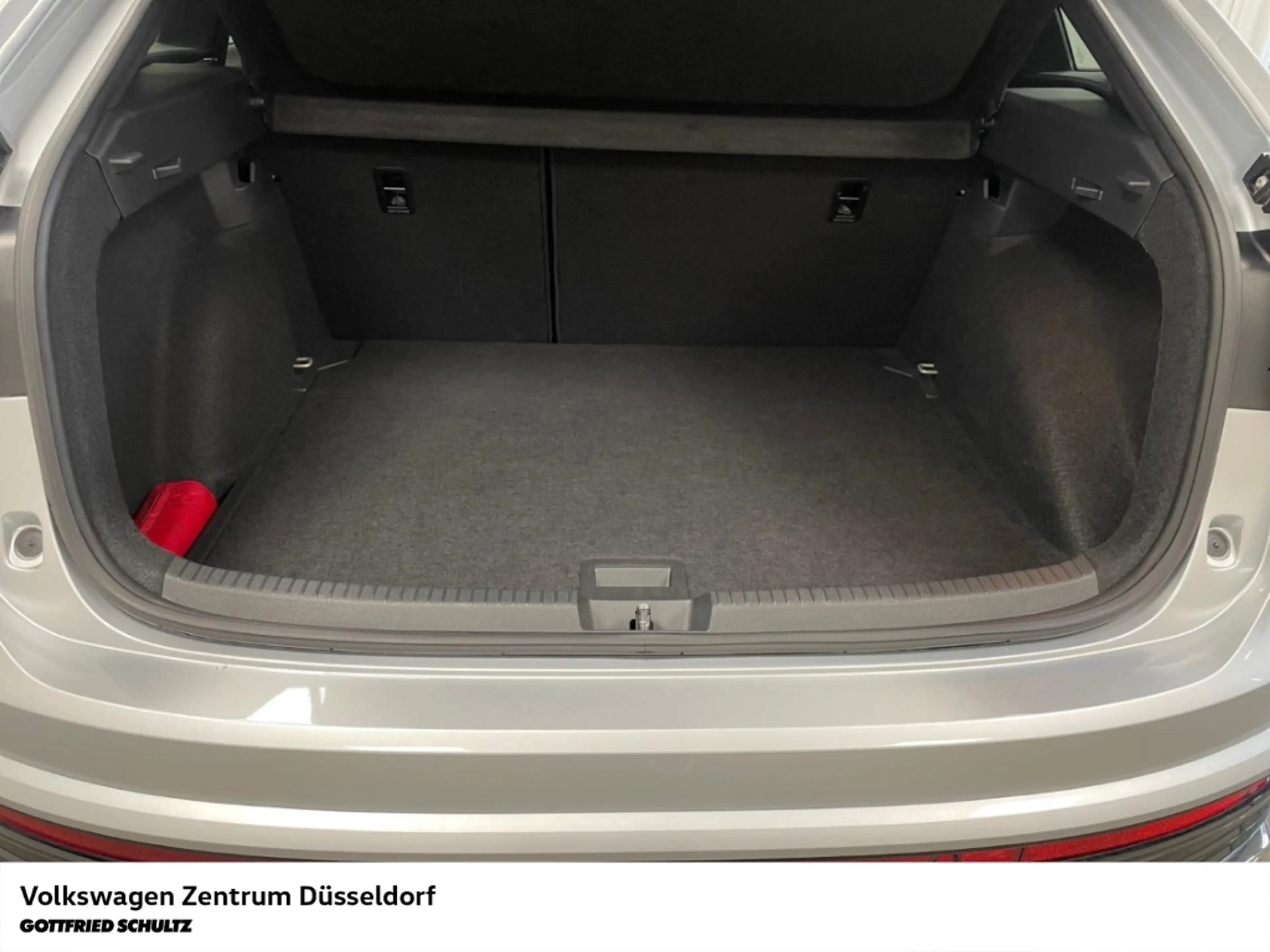 Volkswagen Taigo R-Line 1.5 TSI DSG Kamera Navi Sitzheiz LED — photo 7
