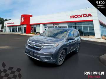 Touring 7-Passenger AWD-Fresh MVI In Great Condition!
