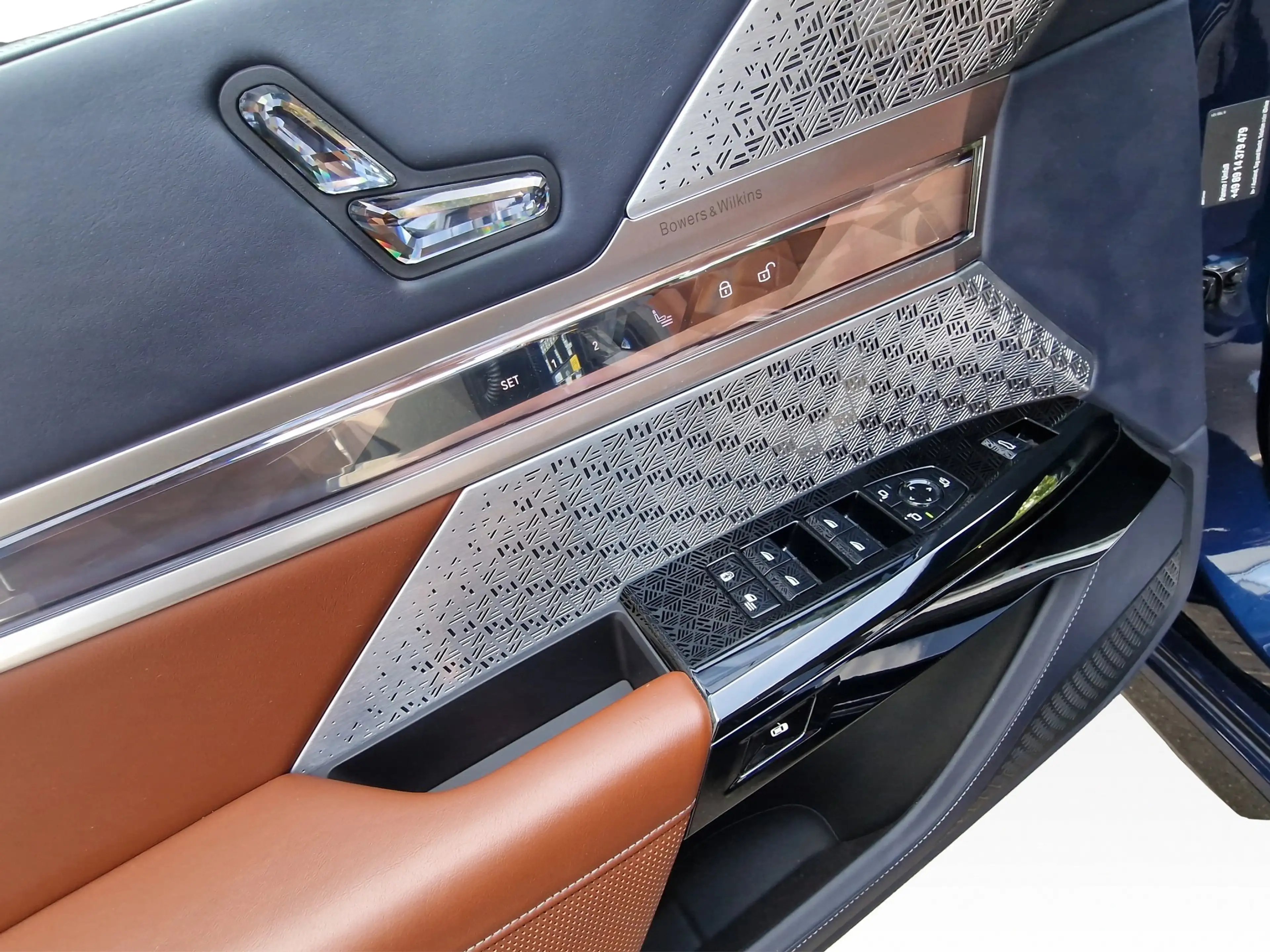 BMW i7 xDrive60 M Sportpaket B&W Sky-Lounge Fond TV — photo 14
