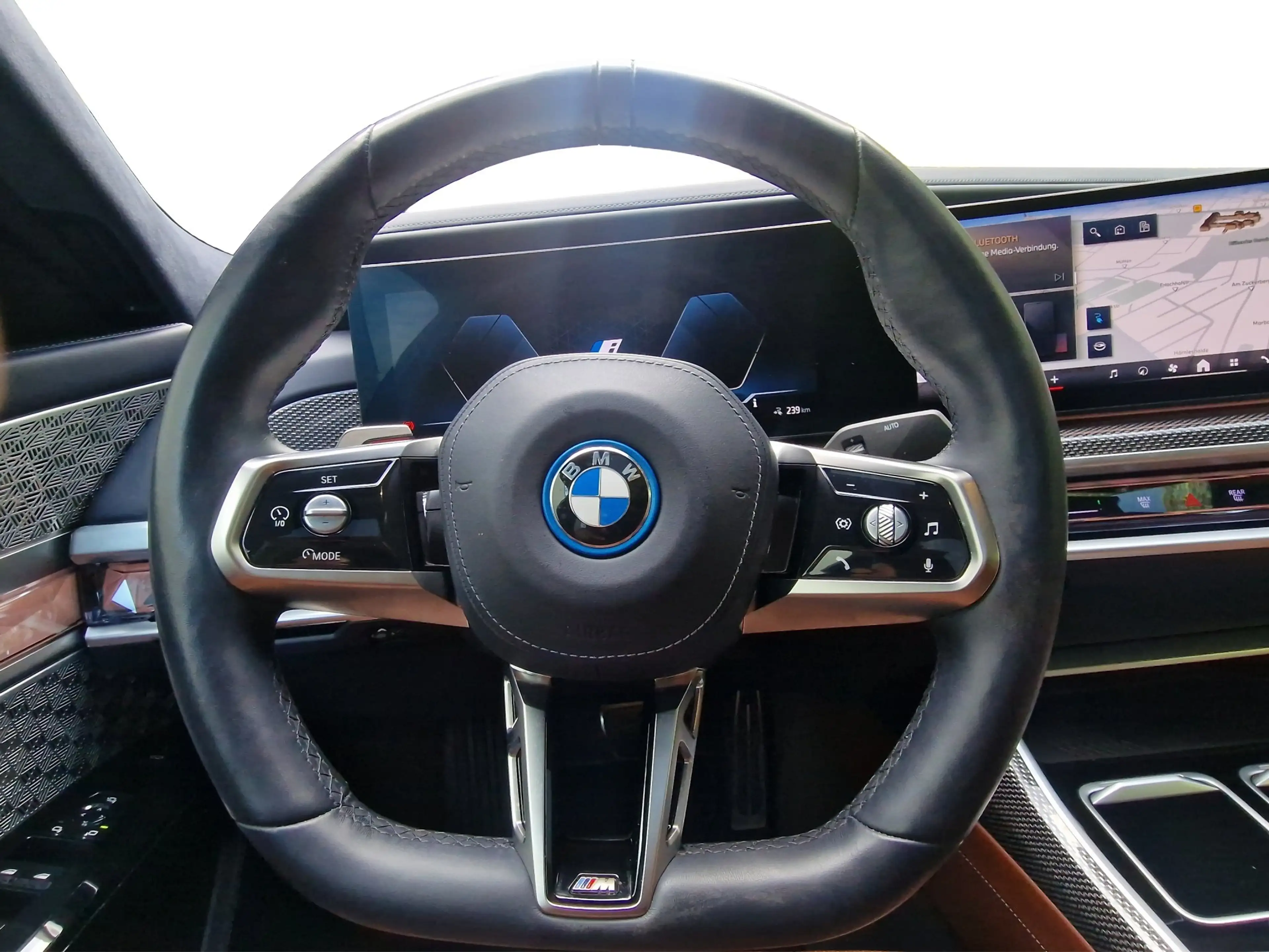 BMW i7 xDrive60 M Sportpaket B&W Sky-Lounge Fond TV — photo 10
