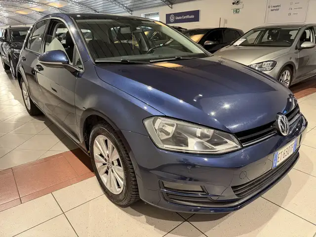 Volkswagen Golf view 6