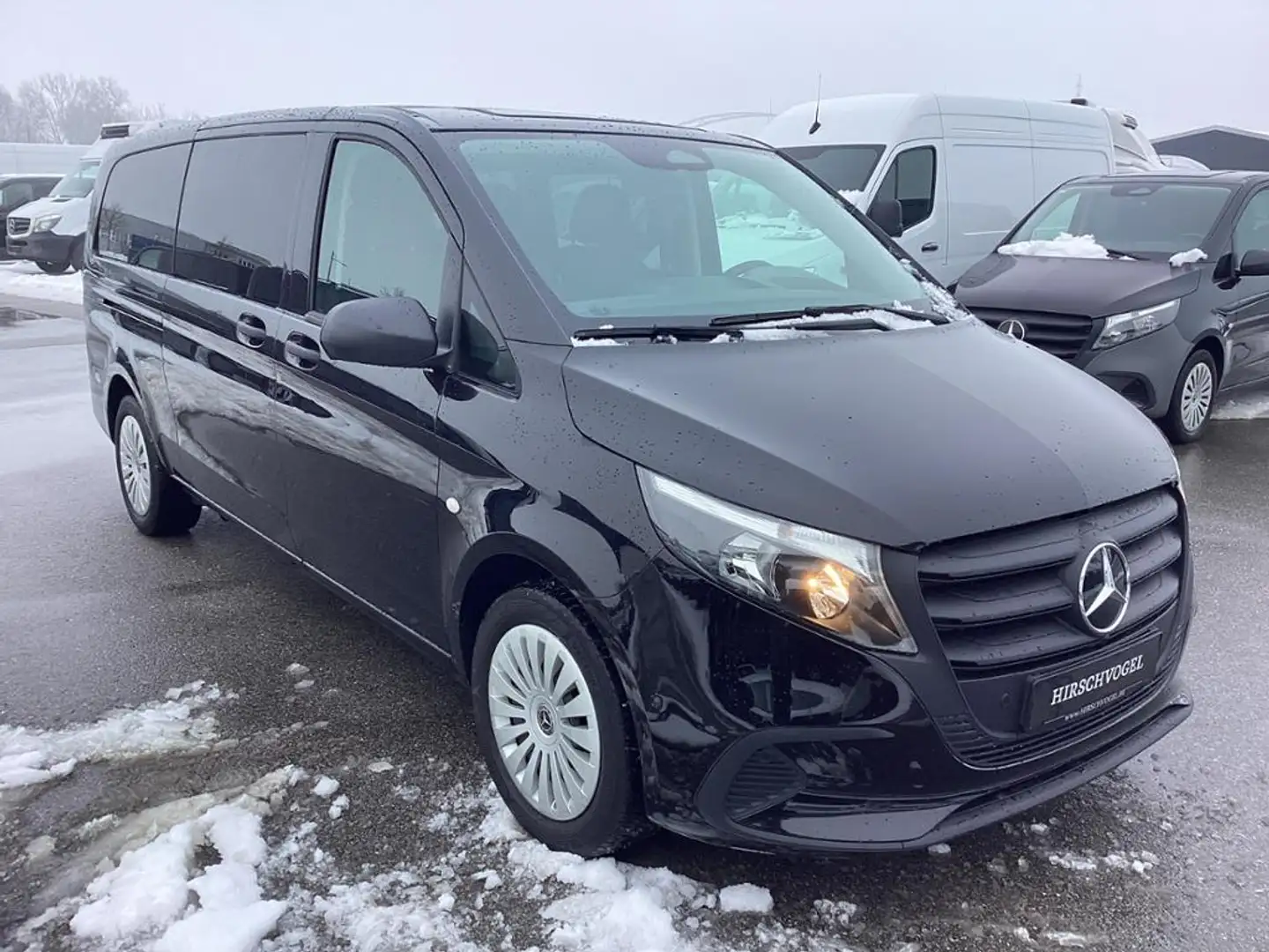 Mercedes-Benz Vito 116 CDI Tourer PRO XXL 9Sitze Kamera AHK2,5 Schwarz - 2