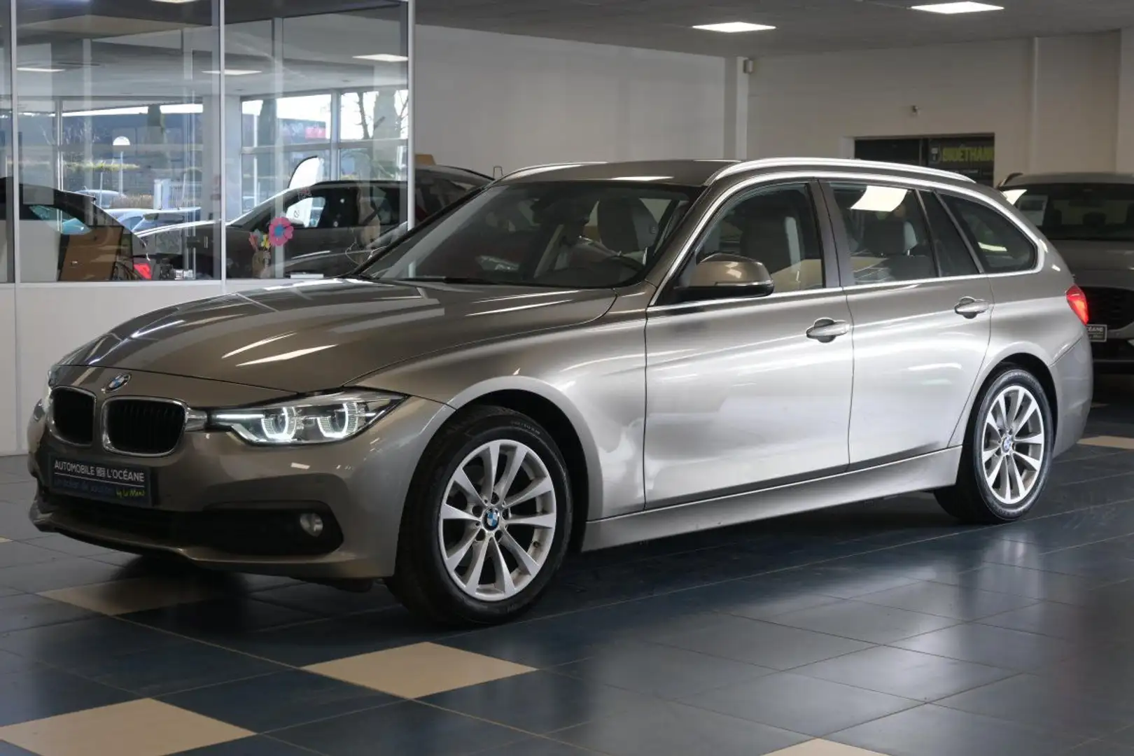 BMW 318 Touring SERIE F31 LCI 318d 150 ch Lounge Plus A - 1