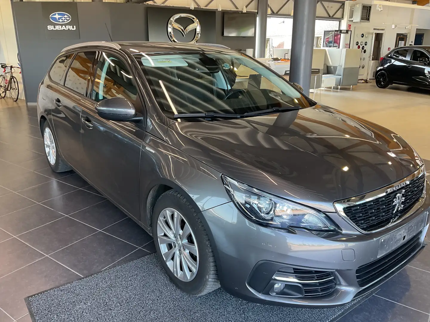 Peugeot 308 SW 1.5 BlueHDi Style (EU6.2) Grau - 2