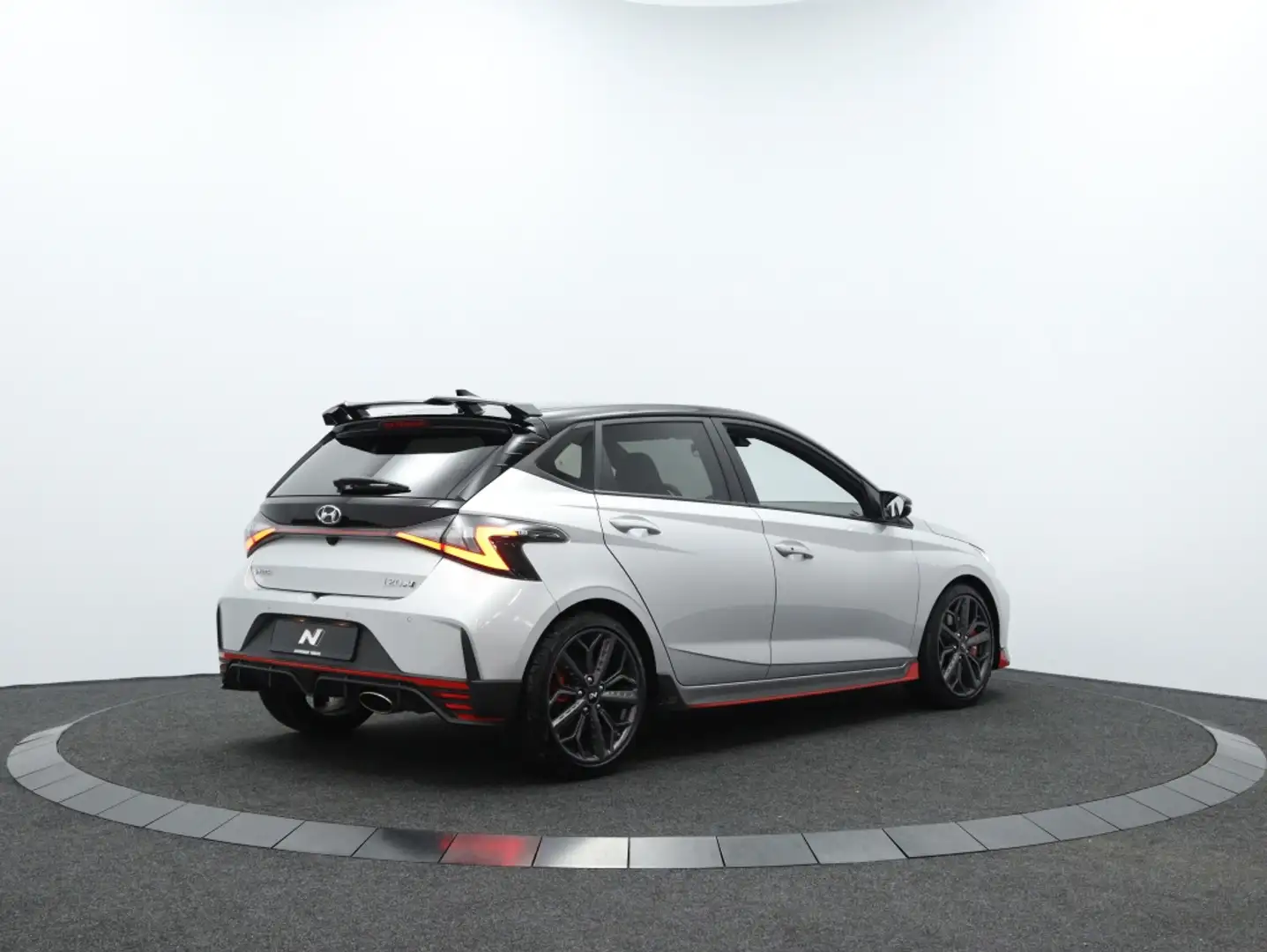 Hyundai i20 1.6 N Performance 204PK | Schaalstoelen | Navigati Gris - 2