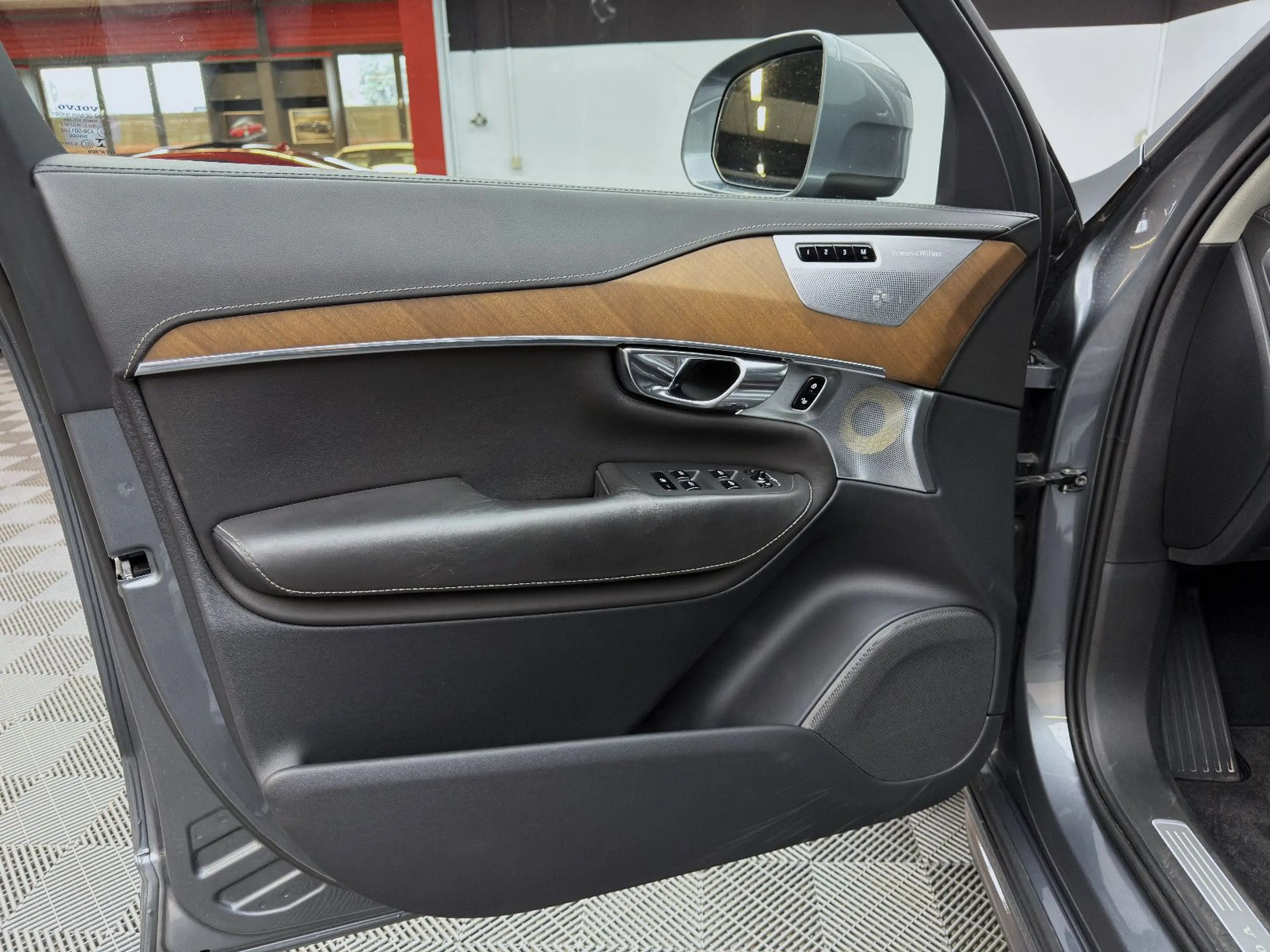 Volvo XC90 T8 Inscription Plug-In Hybrid AWD*B&W*7Sitz — photo 13