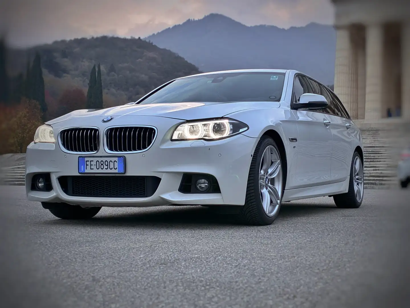 BMW 530 530d Touring xdrive Msport E6 - 1