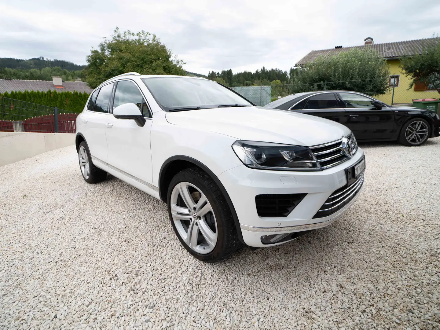 Volkswagen Touareg Weiß - 2