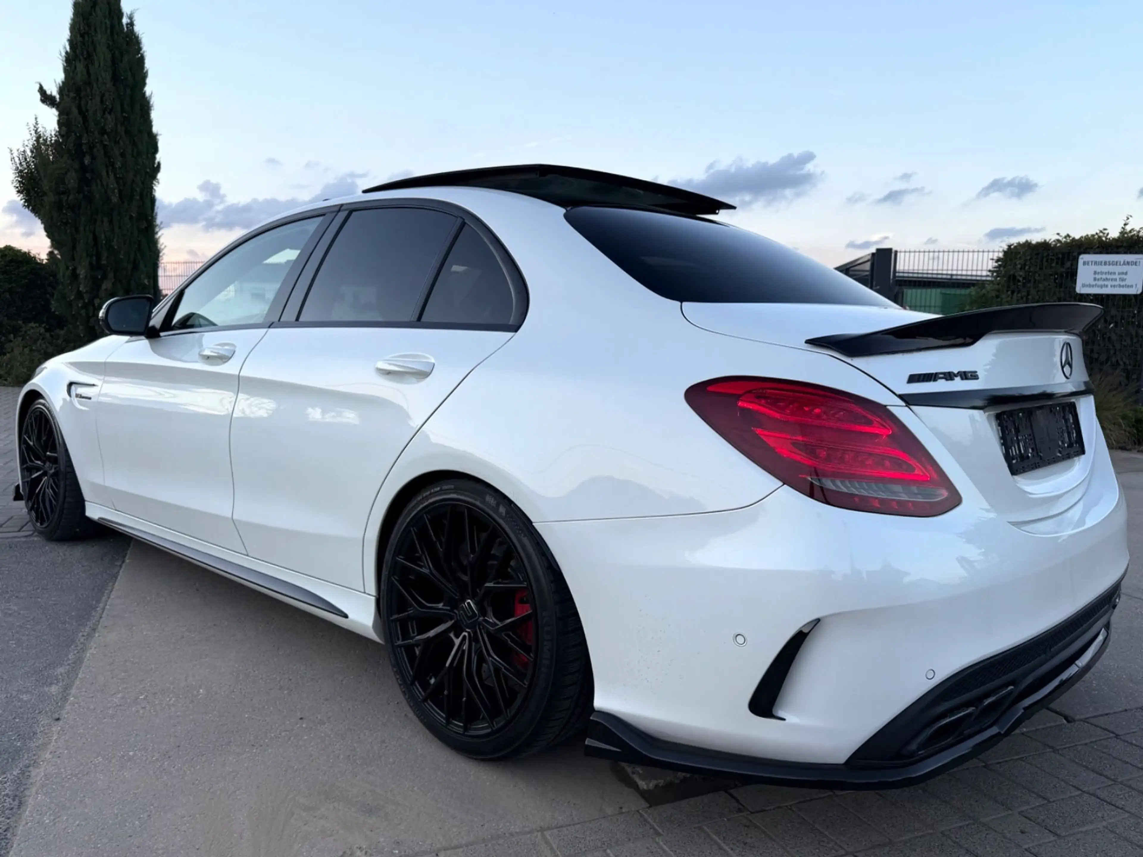 Mercedes-Benz C 63 AMG C 63 S AMG*PANO*BURMESTER*AMG ABGAS*DRIVERSPACK* — photo 9