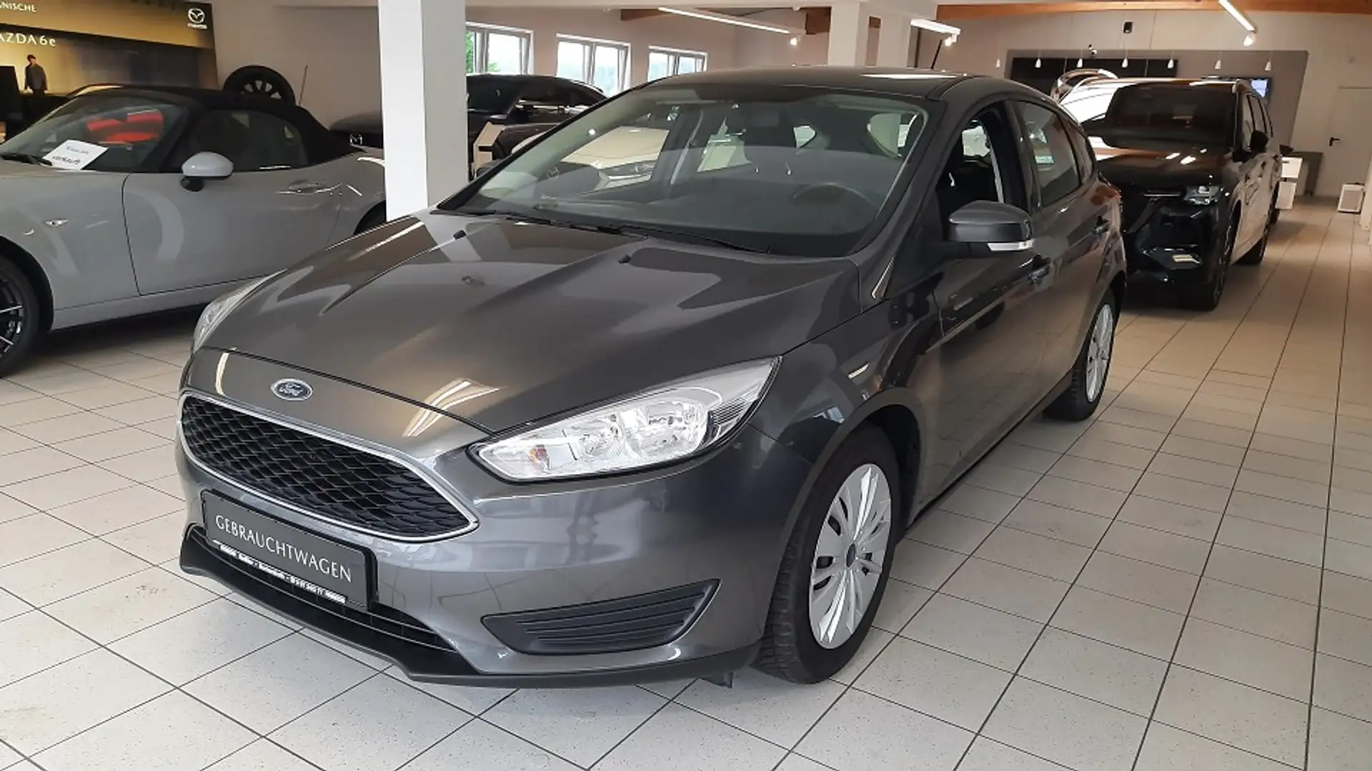 Ford Focus 1.6 Ti-VCT Trend Grijs - 1