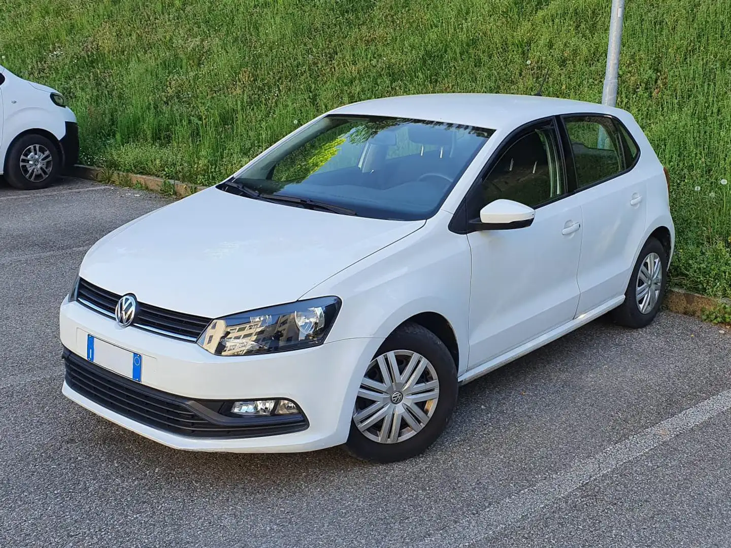 Volkswagen Polo Polo V 2015 5p 1.0 mpi Trendline 60cv Bianco - 1