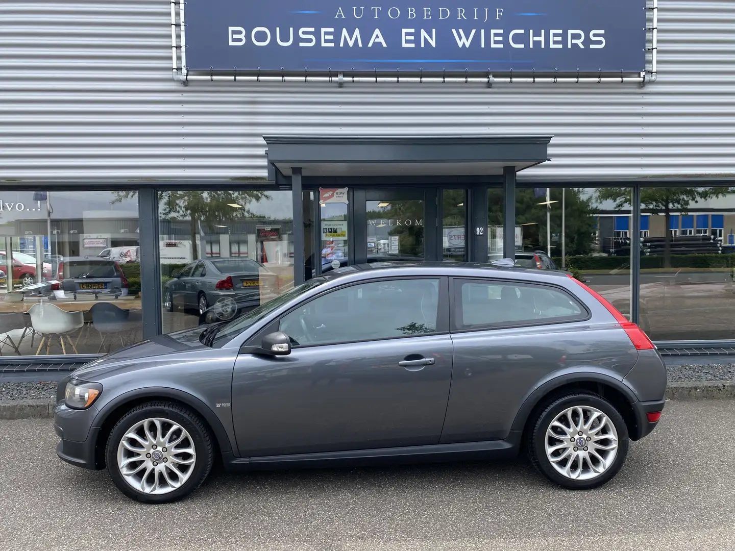 Volvo C30 1.8 Kinetic Dealer onderhouden! Gris - 2