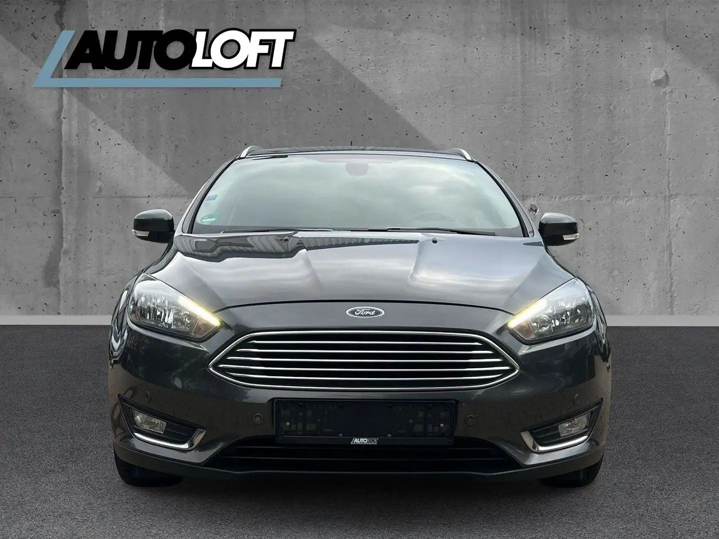 Ford Focus Titanium ZAHNRIEM NEU/R.KAMERA/TEMP./SHZ Gris - 2