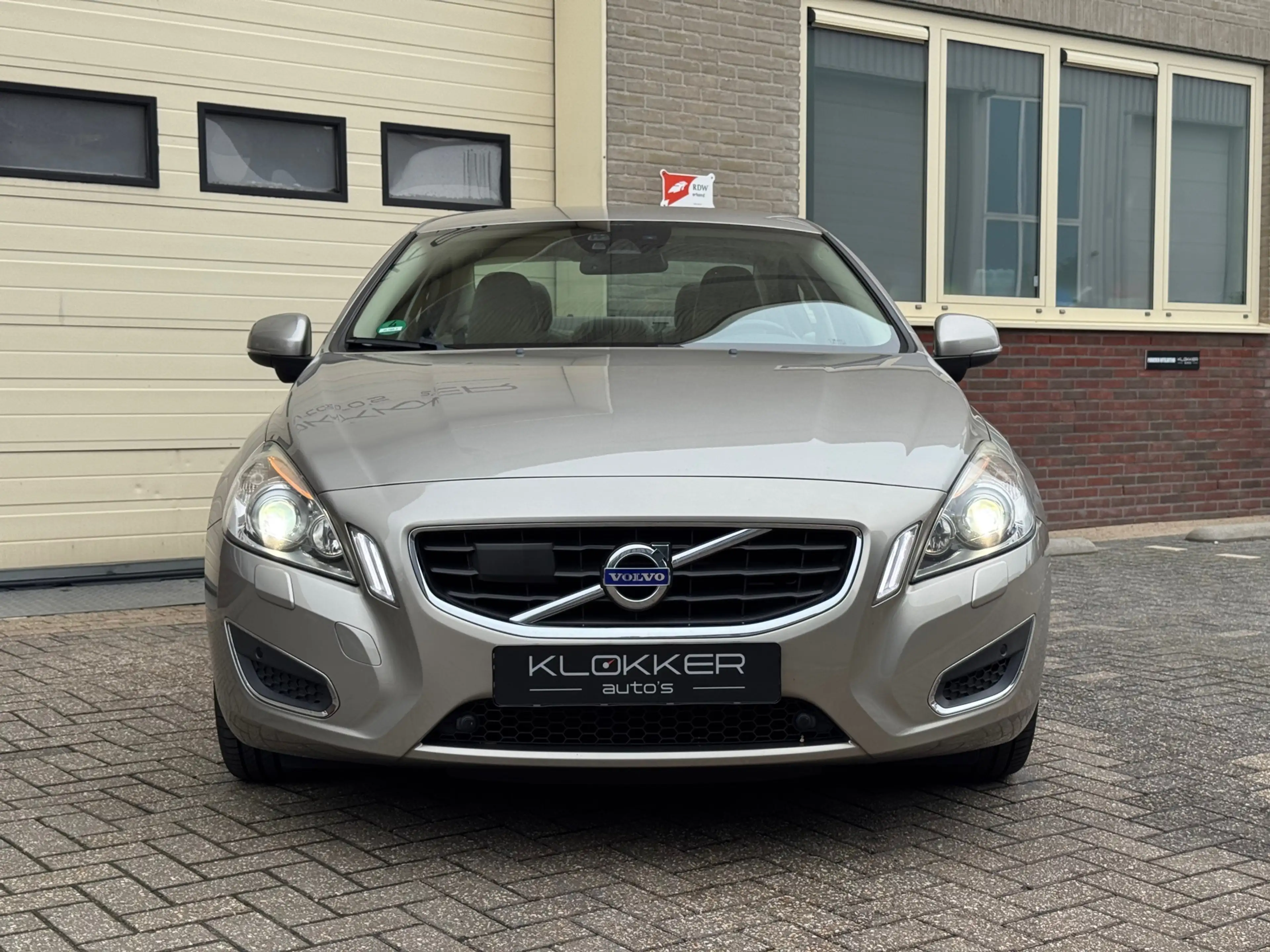 Volvo S60 2.0T Blis|Adaptive cruise|Line assist|Stoelverw. — photo 6