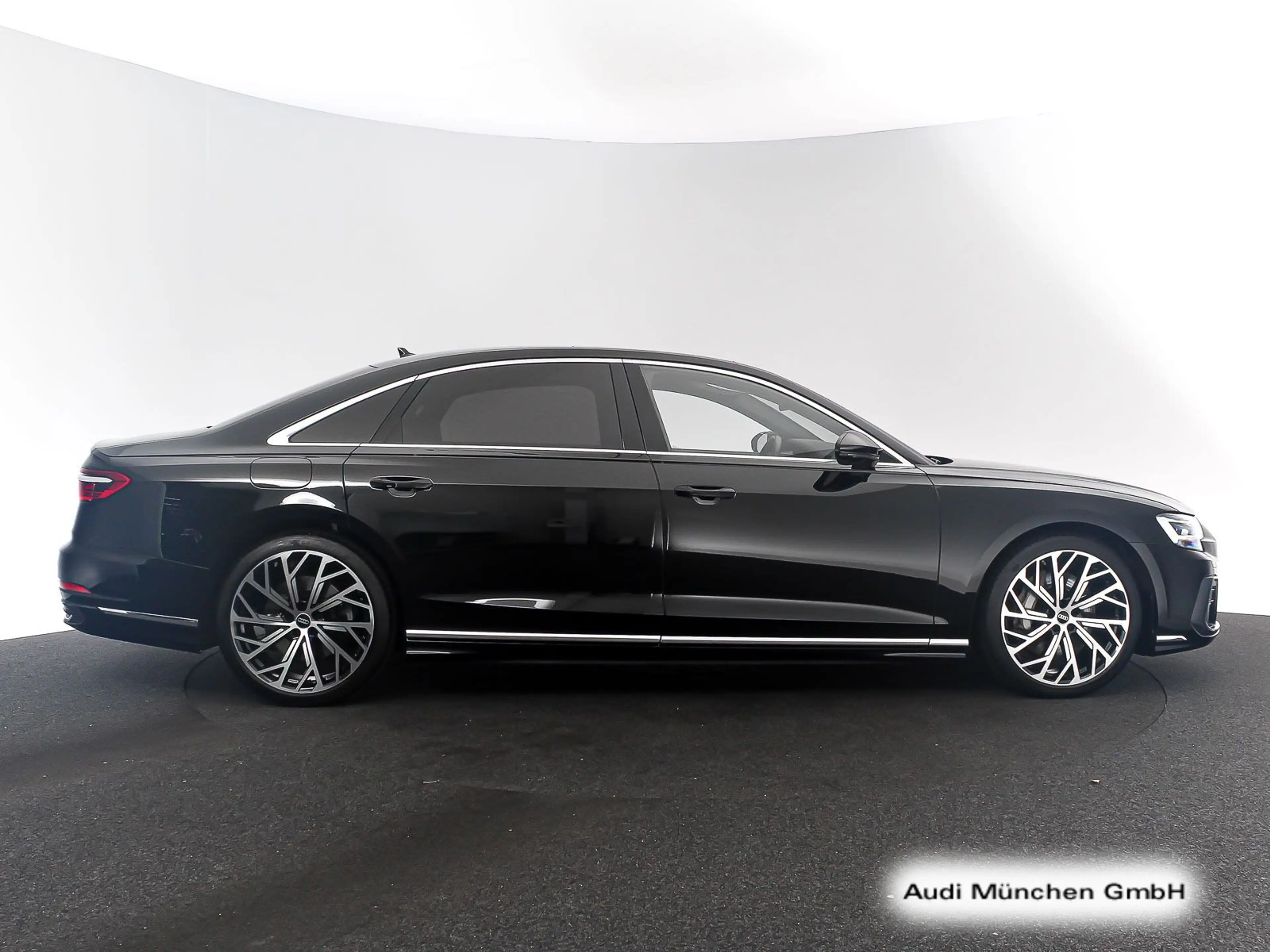 Audi A8 Lang 55 TFSI qu. Pano/StdHzg/DigiMatrix — photo 7