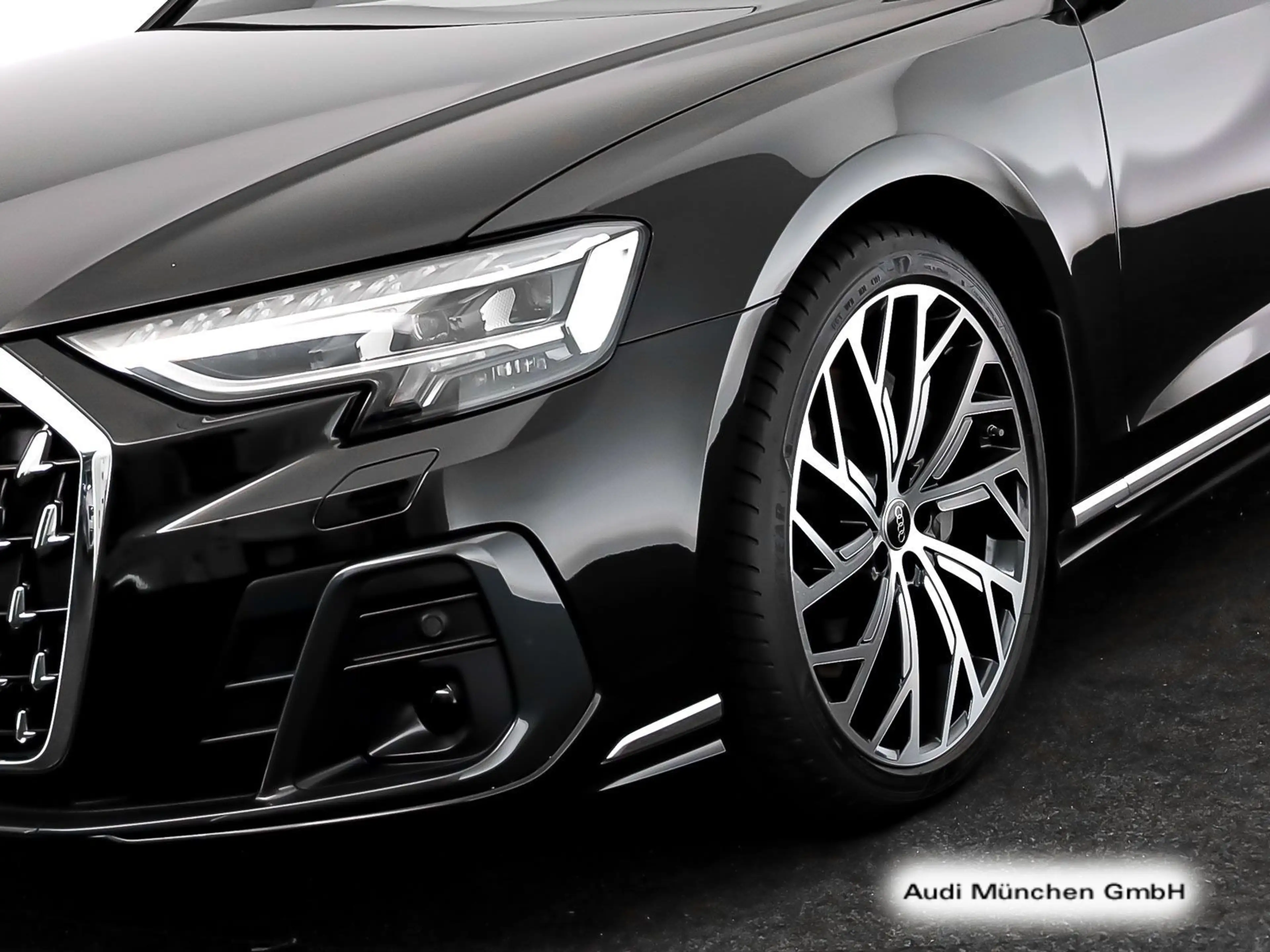 Audi A8 Lang 55 TFSI qu. Pano/StdHzg/DigiMatrix — photo 10